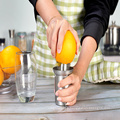 2021 Amazon new Stainless Steel Manual Juicer Fruit Lemon Lime Orange Squeezer with Bowl Juicer Strainer